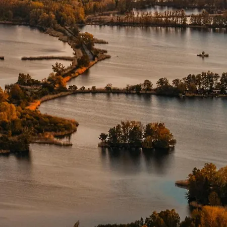 Havel River Houseboat Hotel en barco Zehdenick
