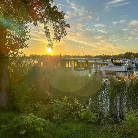 Havel River Houseboat *