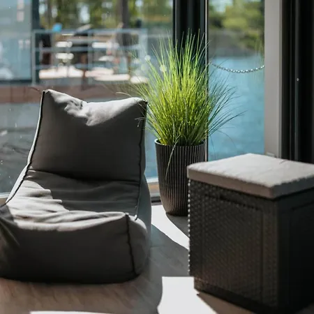 Havel River Houseboat Zehdenick