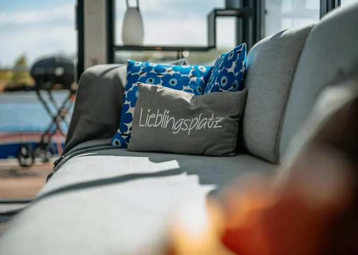 Havel River Houseboat Hotel en barco Zehdenick