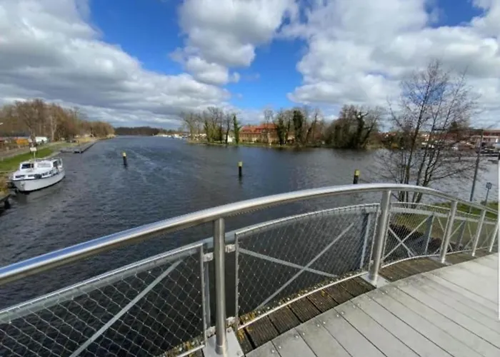 Havel River Houseboat