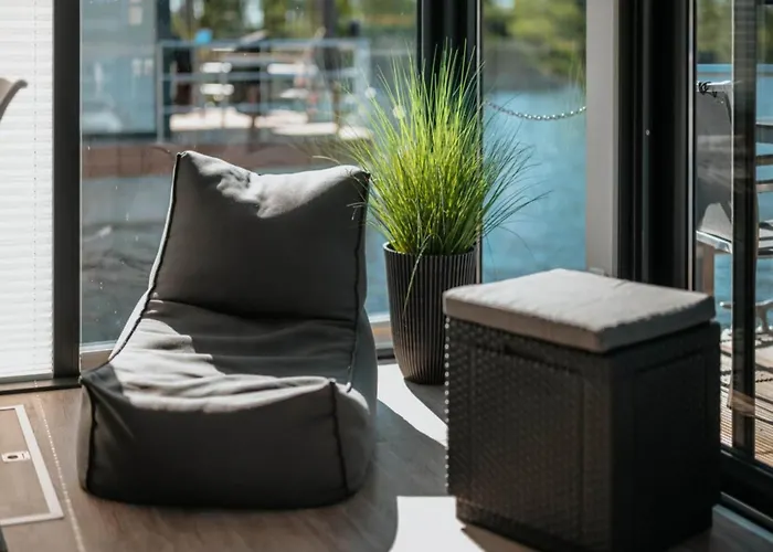 Havel River Houseboat Zehdenick